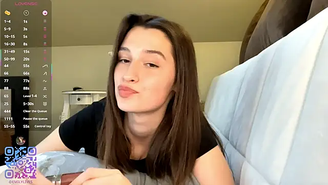 Snapshot of DarlineBrustera chatting on 05/11/26, 04:04 DarlineBrustera online show from 05/11/26, 04:04