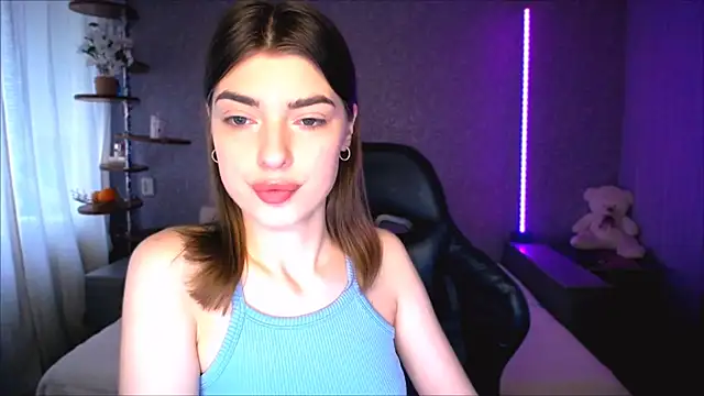 Snapshot of Dianaa_Lee0 chatting on 05/22/26, 01:06 Dianaa Lee0 online show from 05/22/26, 01:06