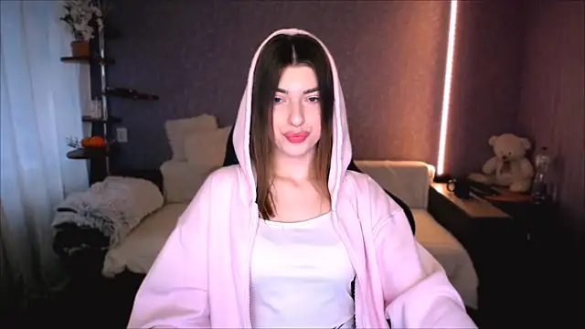 Snapshot of Dianaa_Lee0 chatting on 05/30/26, 12:46 Dianaa Lee0 online show from 05/30/26, 12:46