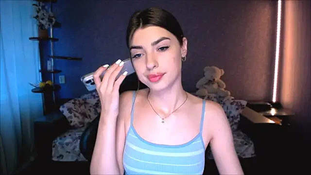 Snapshot of Dianaa_Lee0 chatting on 08/03/26, 02:11 Dianaa Lee0 online show from 08/03/26, 02:11