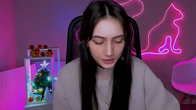 Snapshot of olivianorton chatting on 01/07/26, 12:18 olivianorton online show from 01/07/26, 12:18