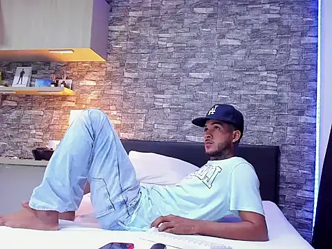 Snapshot of Theimperialboys_ chatting on 09/11/25, 02:55 Theimperialboys online show from 09/11/25, 02:55