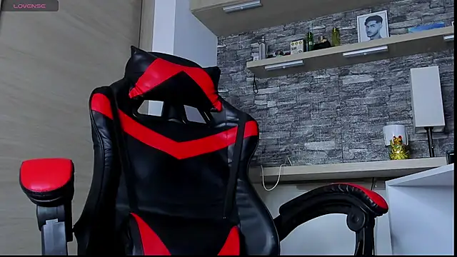 Snapshot of Theimperialboys_ chatting on 10/06/25, 06:00 Theimperialboys online show from 10/06/25, 06:00