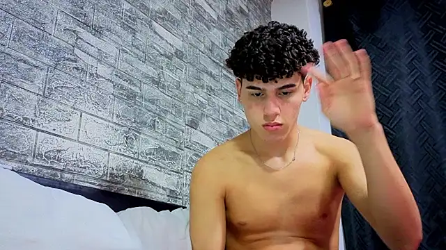 Snapshot of Theimperialboys_ chatting on 02/10/26, 02:26 Theimperialboys online show from 02/10/26, 02:26