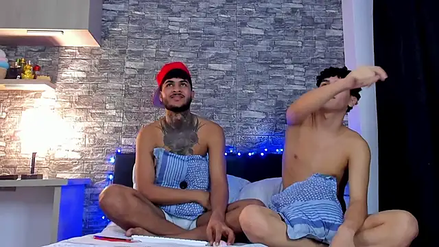 Snapshot of Theimperialboys_ chatting on 02/28/26, 12:44 Theimperialboys online show from 02/28/26, 12:44