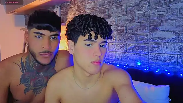 Snapshot of Theimperialboys_ chatting on 03/11/26, 04:29 Theimperialboys online show from 03/11/26, 04:29