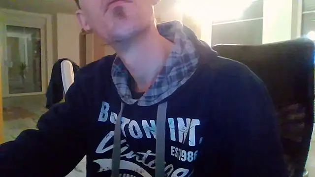 Snapshot of Trockenbau chatting on 03/13/26, 12:01 Trockenbau online show from 03/13/26, 12:01