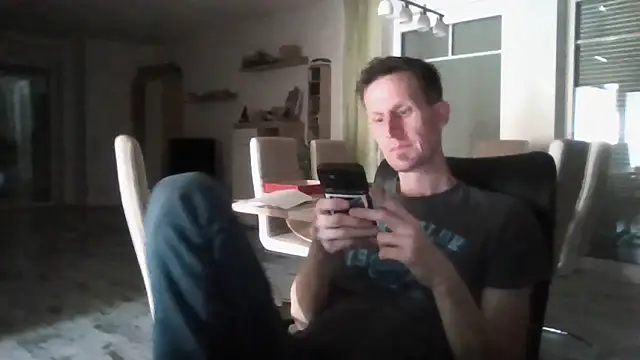 Snapshot of Trockenbau chatting on 03/27/26, 12:05 Trockenbau online show from 03/27/26, 12:05