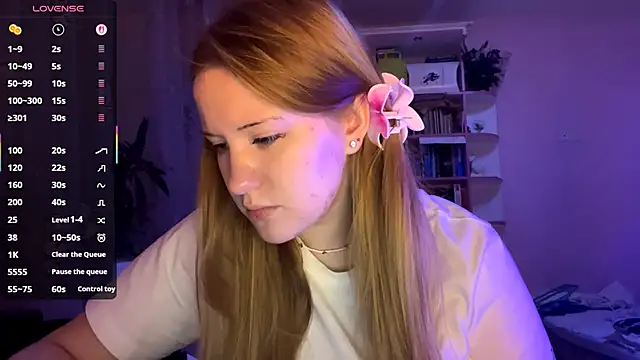 PandaFluff online show from 09/15/25, 04:51