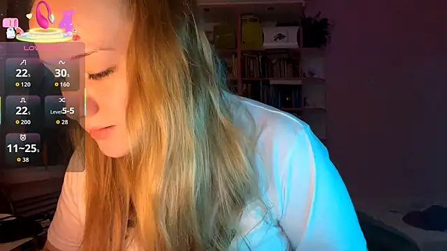 PandaFluff online show from 09/19/25, 04:40