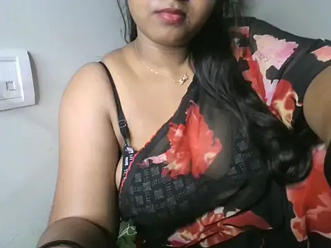 Snapshot of its_me_Rashmi chatting on 10/14/25, 01:34 its me Rashmi online show from 10/14/25, 01:34