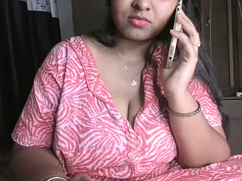its me Rashmi online show from 11/17/25, 06:03