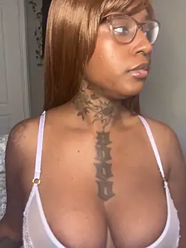 Snapshot of MistiSavannah chatting on 11/05/25, 04:29 MistiSavannah online show from 11/05/25, 04:29