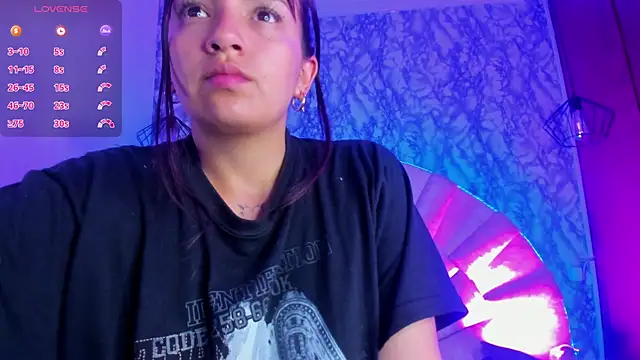Snapshot of Mariam_s chatting on 10/19/25, 04:18 Mariam s online show from 10/19/25, 04:18