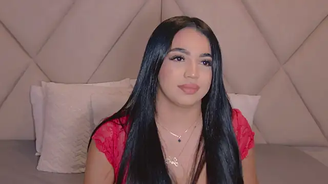 Snapshot of CharlotteeBrownn chatting on 04/24/26, 01:30 CharlotteeBrownn online show from 04/24/26, 01:30