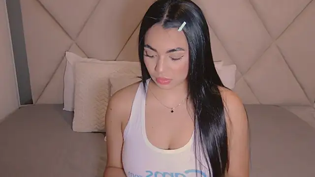 Snapshot of CharlotteeBrownn chatting on 07/07/26, 12:24 CharlotteeBrownn online show from 07/07/26, 12:24