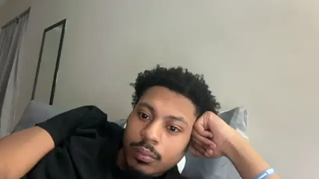 Snapshot of Yungandhungd chatting on 02/06/26, 02:16 Yungandhungd online show from 02/06/26, 02:16