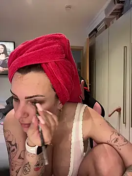 OliviaaFischer online show from 05/25/26, 02:56