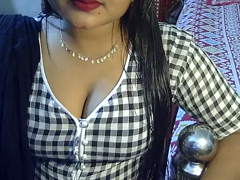 Nusrat Faria07 online show from 10/20/25, 02:17