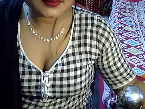 Nusrat Faria07 online show from 10/21/25, 02:56