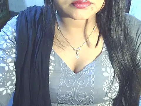 Nusrat Faria07 online show from 12/18/25, 01:06