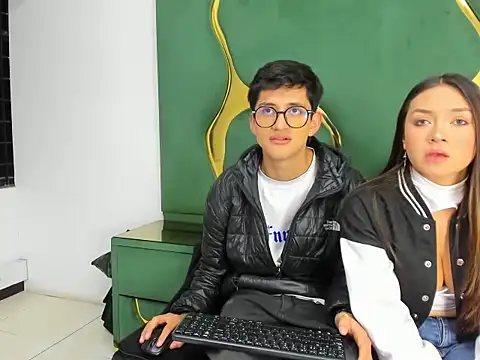 Snapshot of Noa_Arez chatting on 10/07/25, 05:04 Noa Arez online show from 10/07/25, 05:04