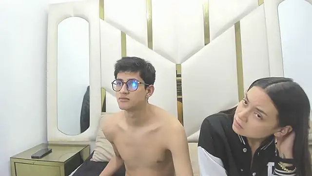 Snapshot of Noa_Arez chatting on 10/11/25, 02:33 Noa Arez online show from 10/11/25, 02:33