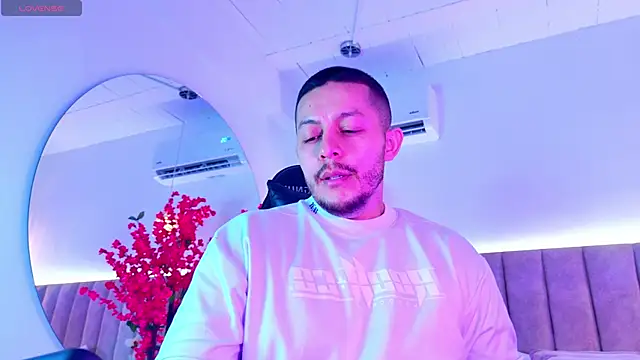 AronSandeers online show from 10/25/25, 04:24