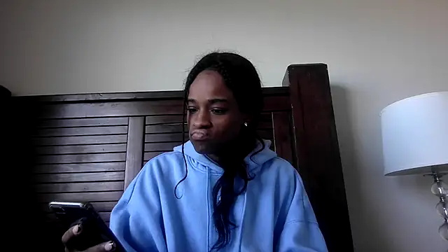 Snapshot of Marlowlovee chatting on 09/21/25, 05:14 Marlowlovee online show from 09/21/25, 05:14
