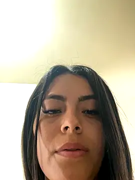 SaraMartinez 1 online show from 10/12/25, 02:38