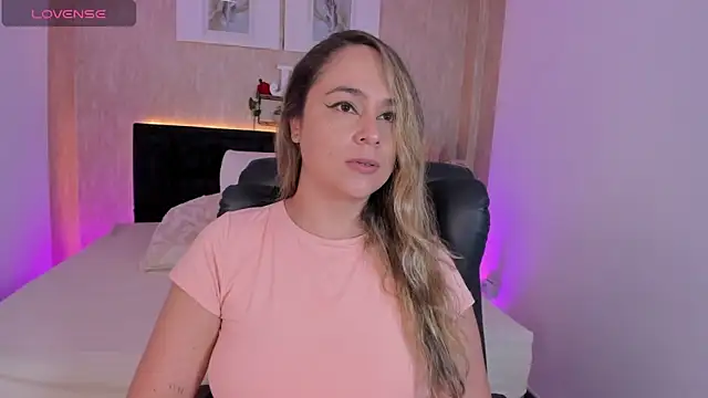 Snapshot of jessica_hotxxx chatting on 03/04/26, 02:23 jessica hotxxx online show from 03/04/26, 02:23