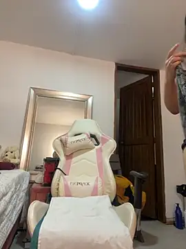 emma hot2006 online show from 09/19/25, 02:29