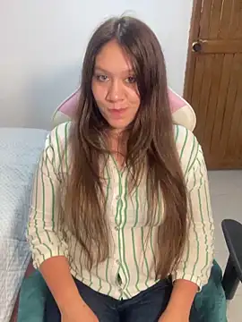 emma hot2006 online show from 12/19/25, 07:43