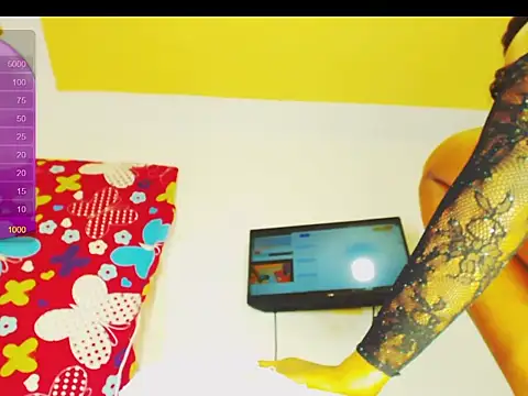 Sara hot12112 online show from 09/11/25, 11:54