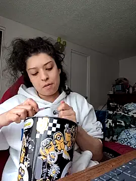 miss carmila1 online show from 10/21/25, 03:57