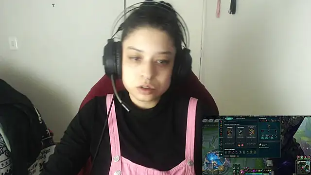 miss carmila1 online show from 10/31/25, 11:06