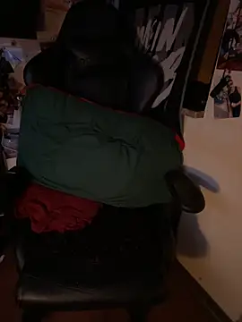 Mexxwell69 online show from 10/21/25, 10:21