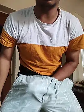 COme8989 online show from 12/16/25, 04:50