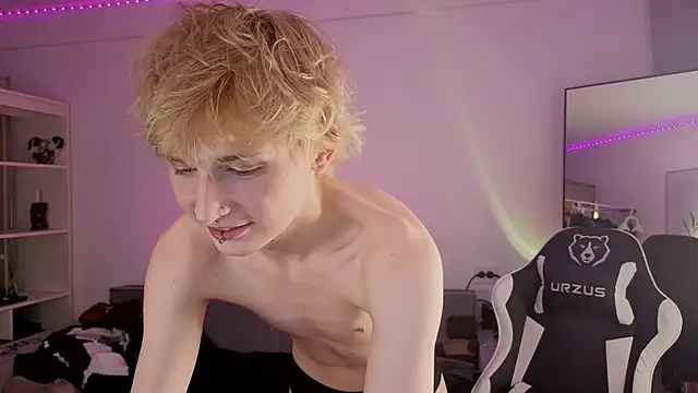 Your avatar online show from 09/29/25, 07:08