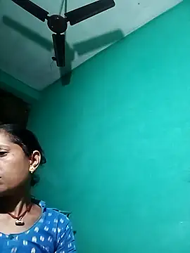 Snapshot of Suhana_pandit chatting on 09/15/25, 09:59 Suhana pandit online show from 09/15/25, 09:59