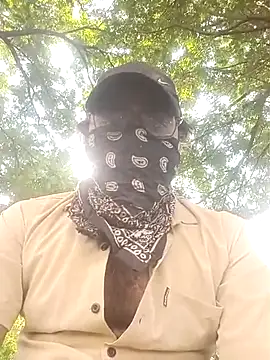 Snapshot of Rangabilla1947 chatting on 10/15/25, 10:48 Rangabilla1947 online show from 10/15/25, 10:48