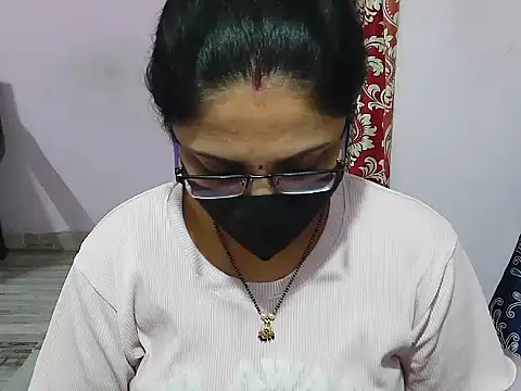 Snapshot of jannu6482 chatting on 02/28/26, 01:12 jannu6482 online show from 02/28/26, 01:12