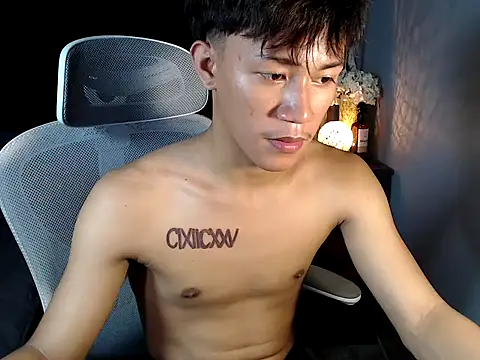 Snapshot of naughtyboyloy_0 chatting on 01/18/26, 07:23 naughtyboyloy 0 online show from 01/18/26, 07:23