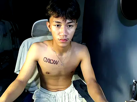 naughtyboyloy 0 online show from 05/06/26, 09:42