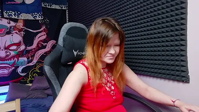 Nora lovvvv online show from 12/22/25, 10:45