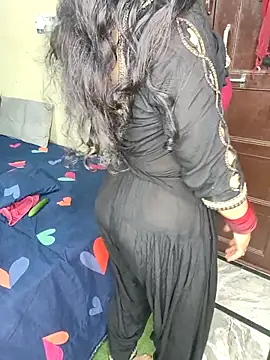 Snapshot of PRIYA_22 chatting on 10/12/25, 03:49 PRIYA 22 online show from 10/12/25, 03:49