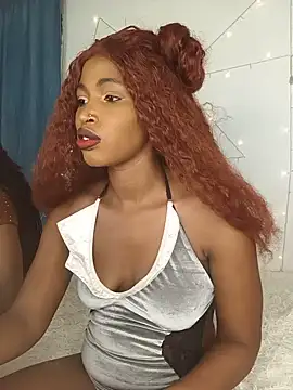 Snapshot of XOXOebony chatting on 05/26/26, 04:58 XOXOebony online show from 05/26/26, 04:58
