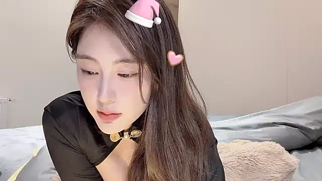 Snapshot of Aquarius-002 chatting on 03/04/26, 02:45 Aquarius-002 online show from 03/04/26, 02:45