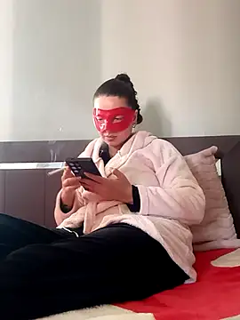 Snapshot of Maskelihatun chatting on 02/28/26, 02:18 Maskelihatun online show from 02/28/26, 02:18