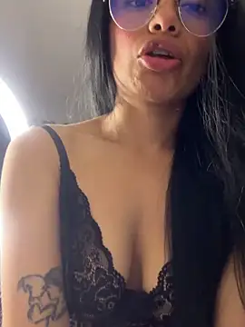 Melissa coch online show from 11/02/25, 05:10